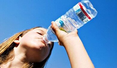 Pag -inom ng diyeta para sa isang buwan para sa pagbaba ng timbang